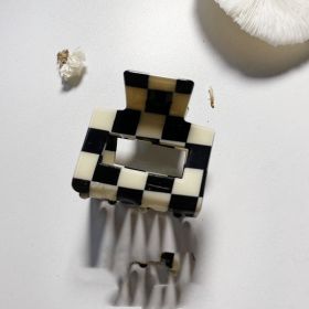 Simple Retro Black And White Checkerboard Series Hairpin (Option: Small square)